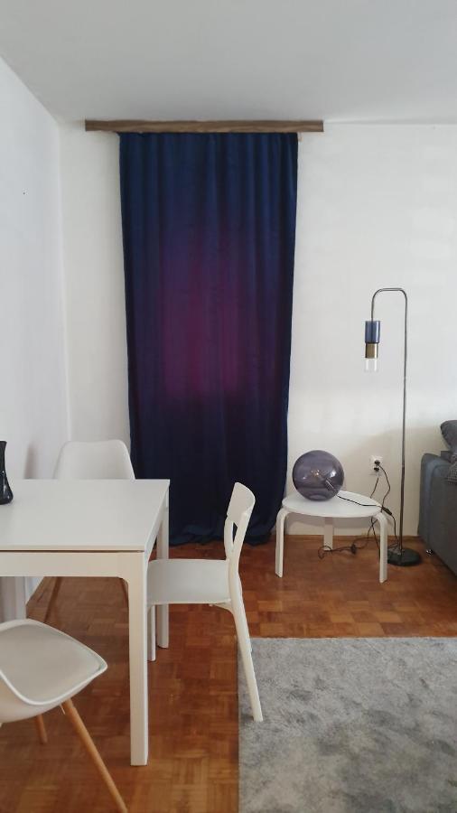 Apartment Sretni Dimnjacar Osijek Exterior foto